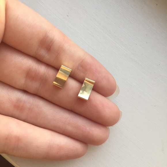 ⚜️[𝟯/$𝟭𝟯]⚜️Gold Simple Round Earrings New - Picture 8 of 9